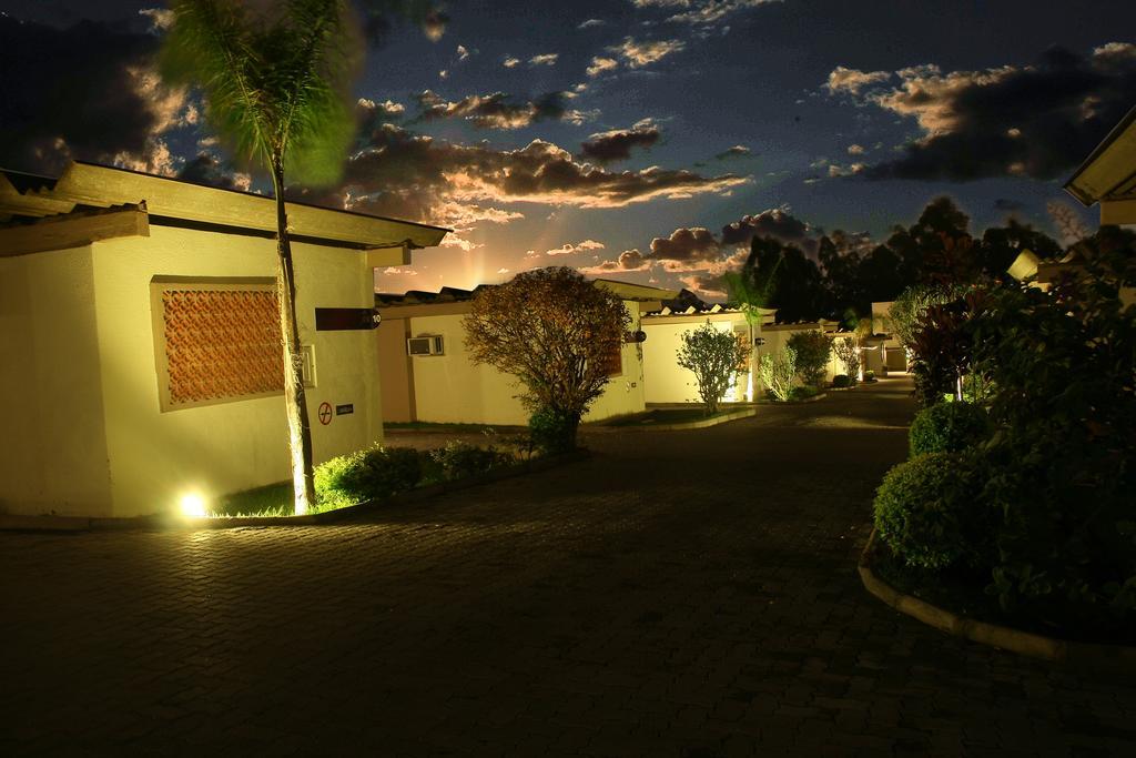 Bangalô Motel by Drops Santa Maria  Bagian luar foto